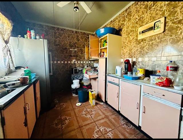 3 BEDROOM HOUSE FOR SALE IN VANDERBIJLPARK CW 4